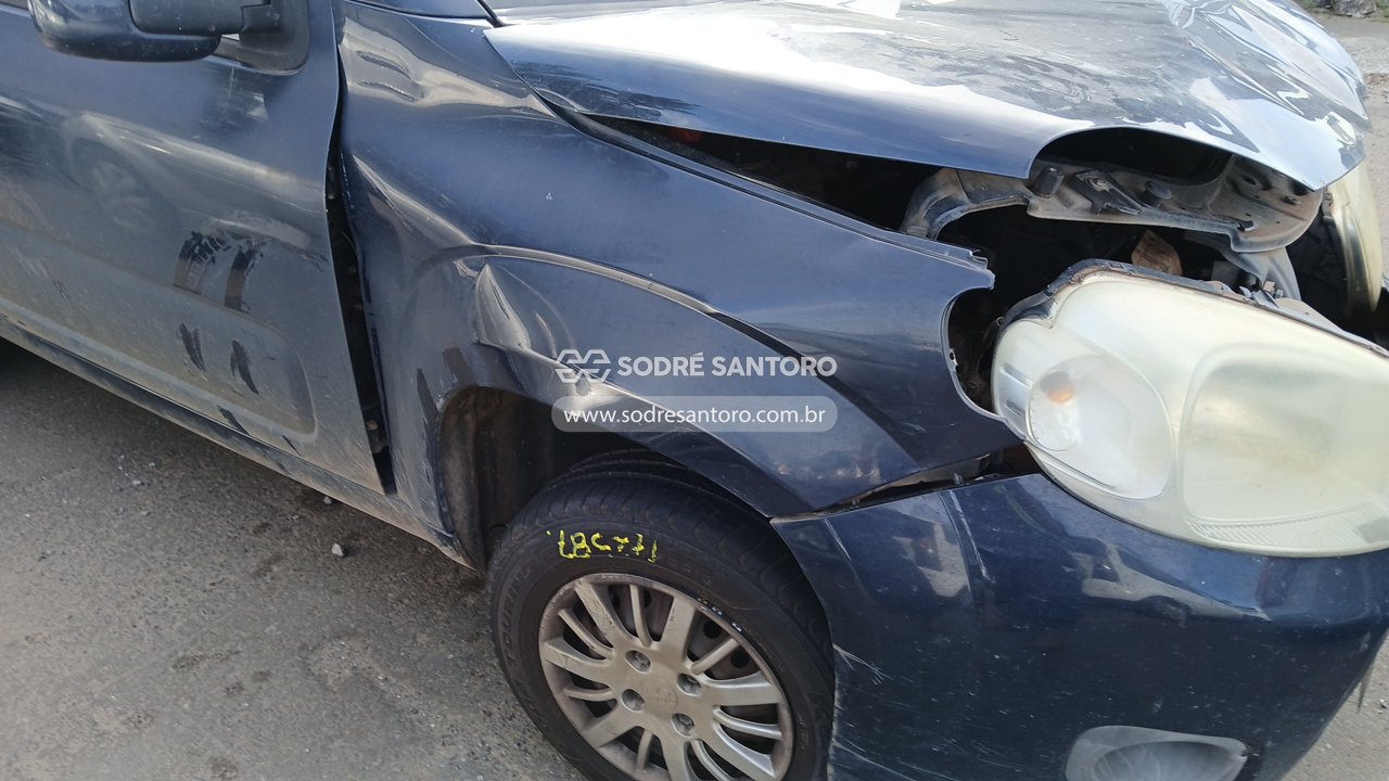 Fiat Uno Vivace 1.0 - 2012/2012 — foto 11 de 12