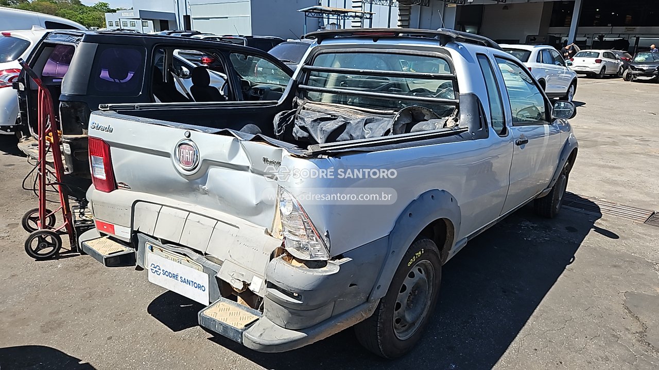 Fiat Strada Working CE - 2011/2012 — foto 4 de 12