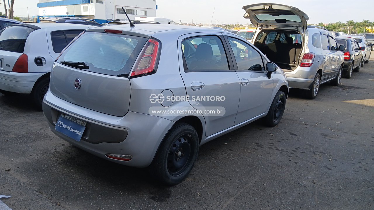 Fiat Punto Essence 1.6 - 2013/2014 — foto 4 de 12