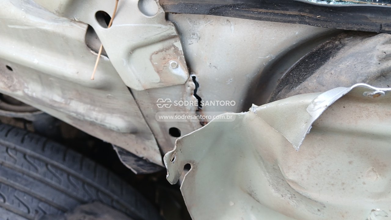 Fiat Punto Essence 1.6 - 2013/2014 — foto 12 de 12