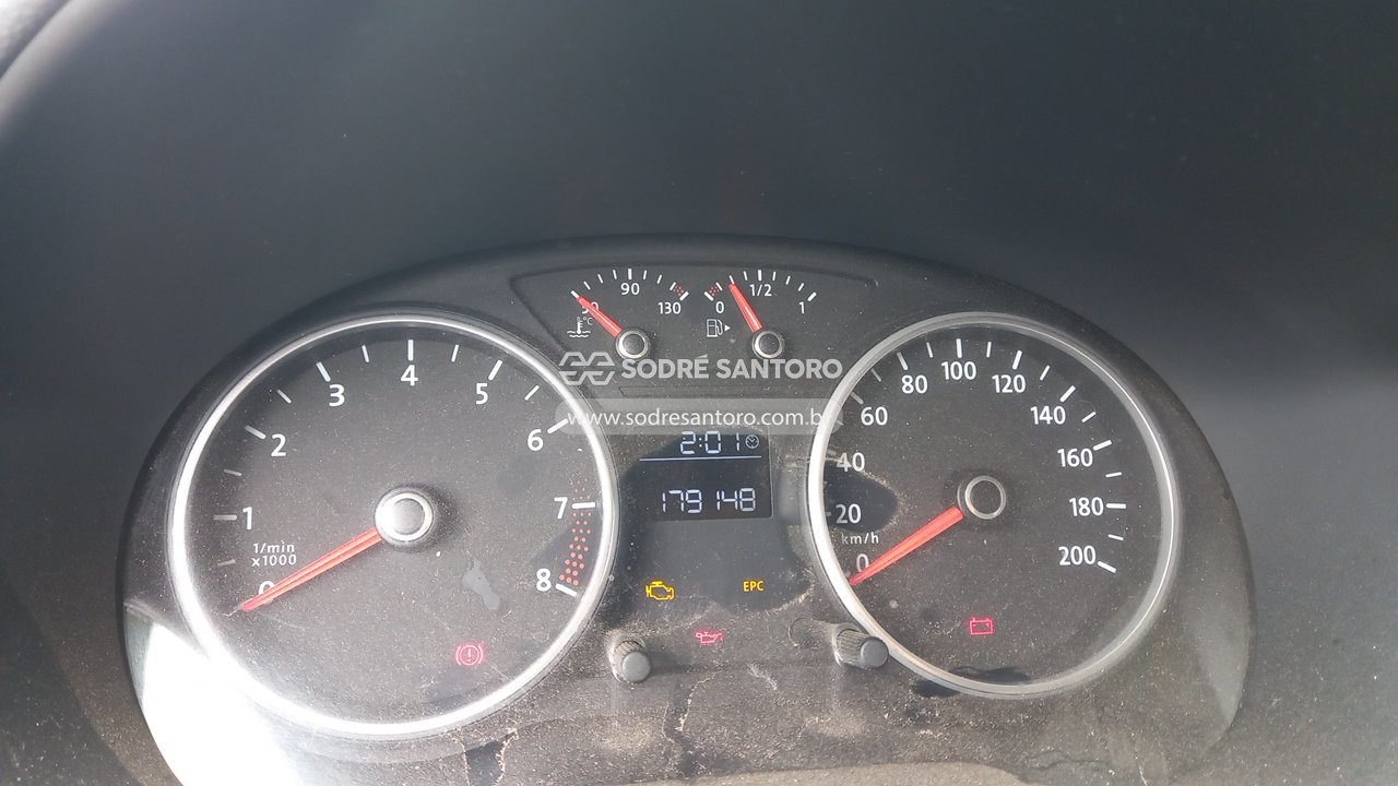 Volkswagen Gol 1.0 - 2010/2011 — foto 7 de 12