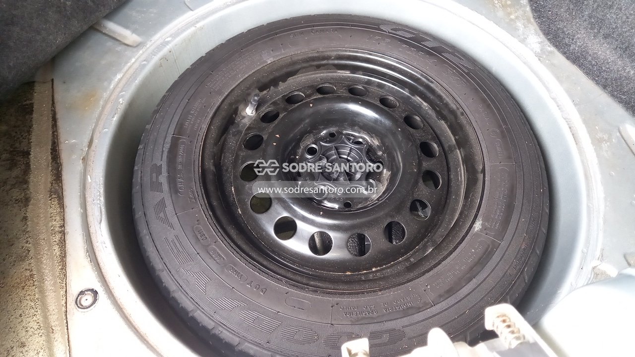 Volkswagen Gol 1.0 - 2010/2011 — foto 10 de 12