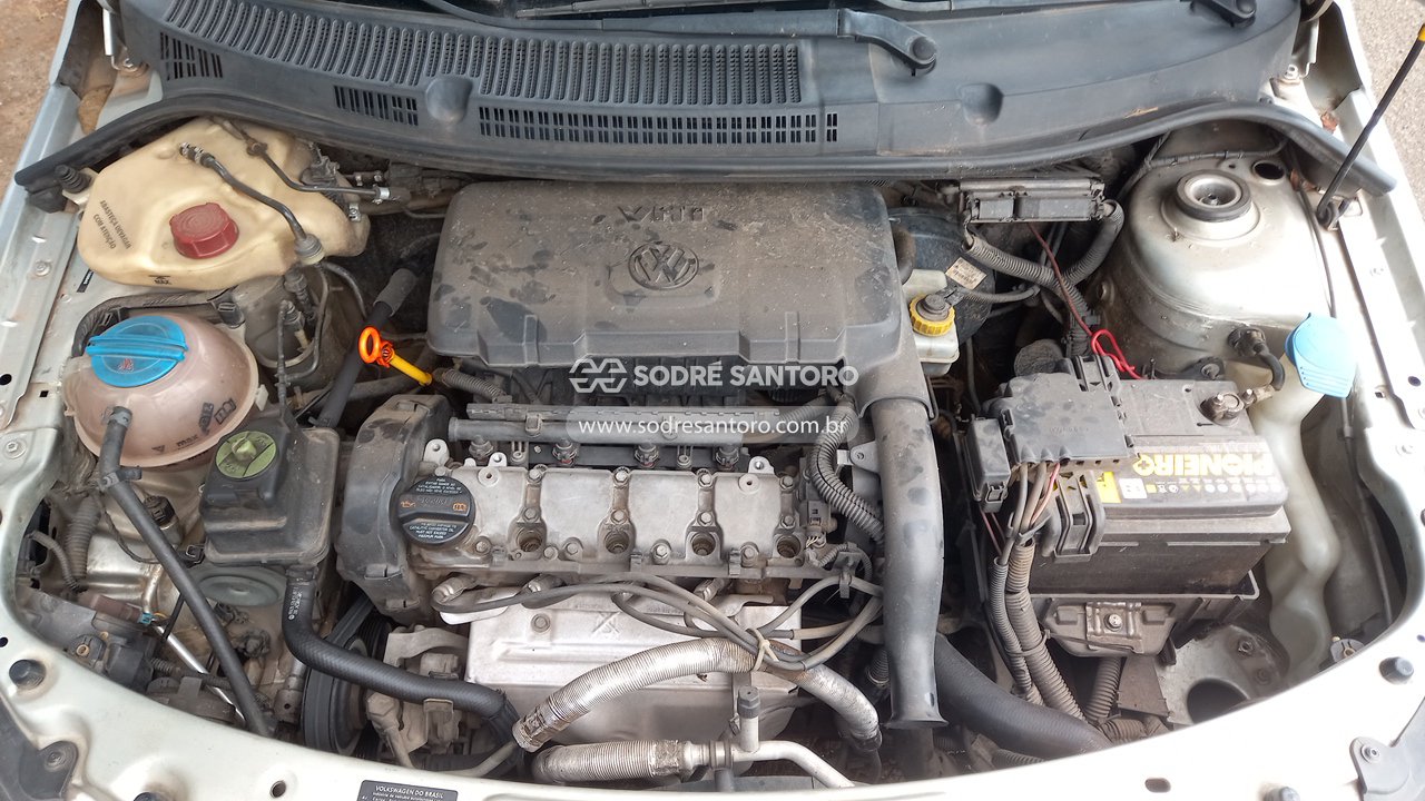 Volkswagen Gol 1.0 - 2010/2011 — foto 5 de 12
