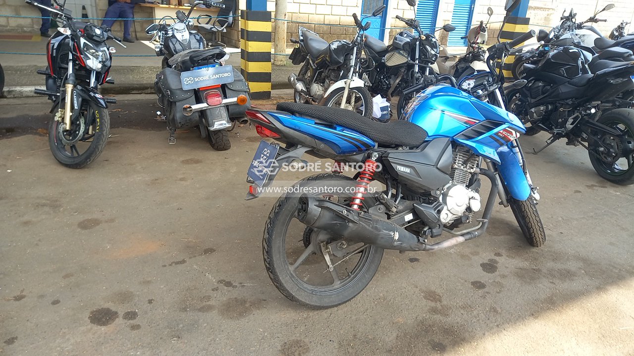 Yamaha Ys150 Fazer Sed - 2014/2015 — foto 4 de 12