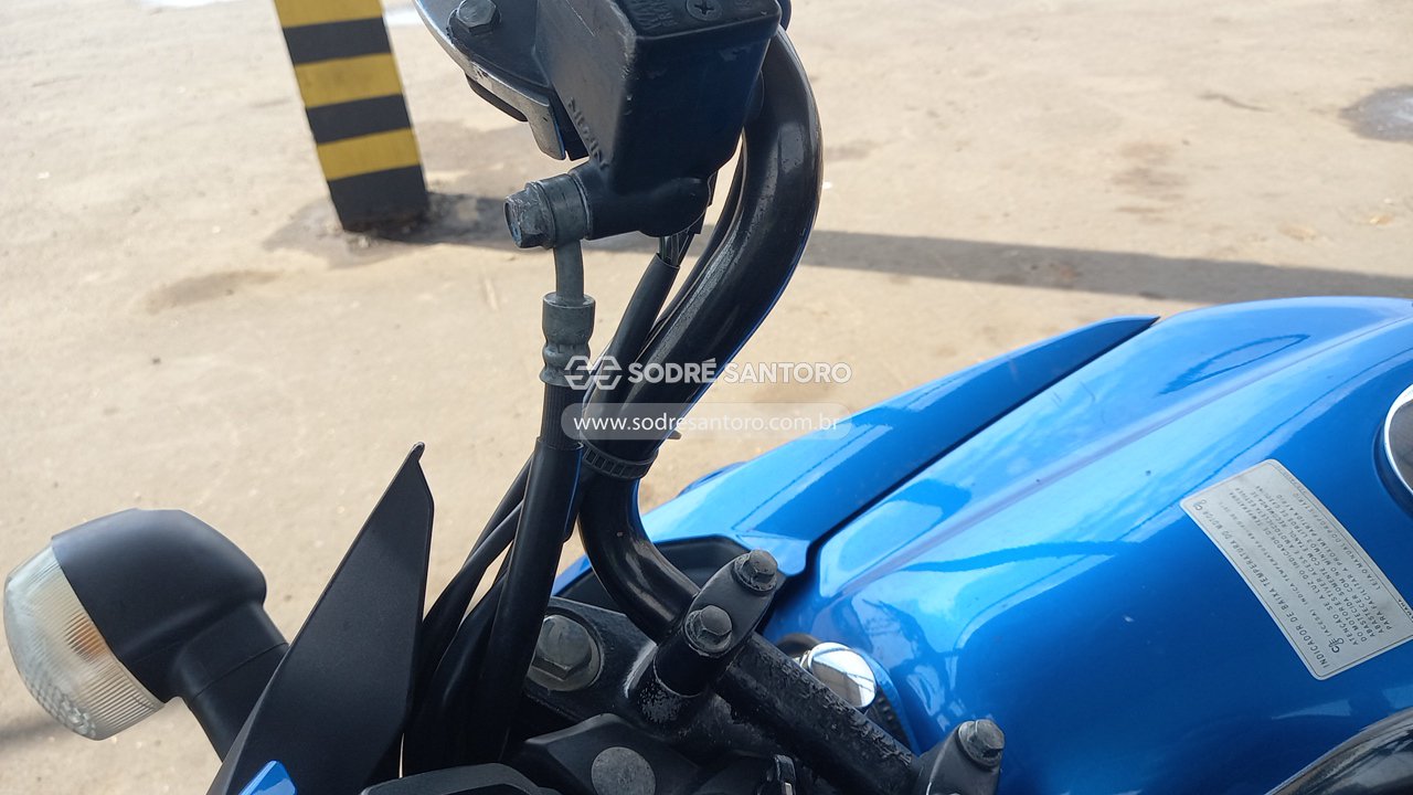 Yamaha Ys150 Fazer Sed - 2014/2015 — foto 9 de 12