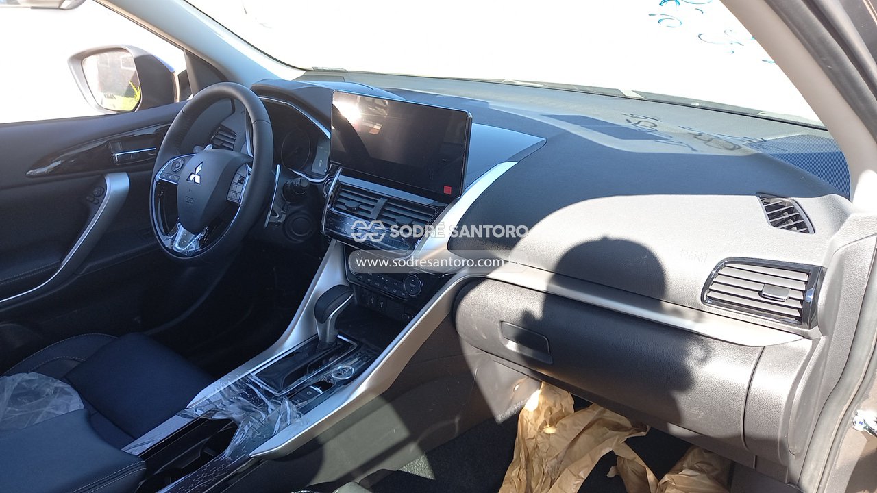Mitsubishi Eclipse CR Hpes Awd - 2025/2026 — foto 7 de 12