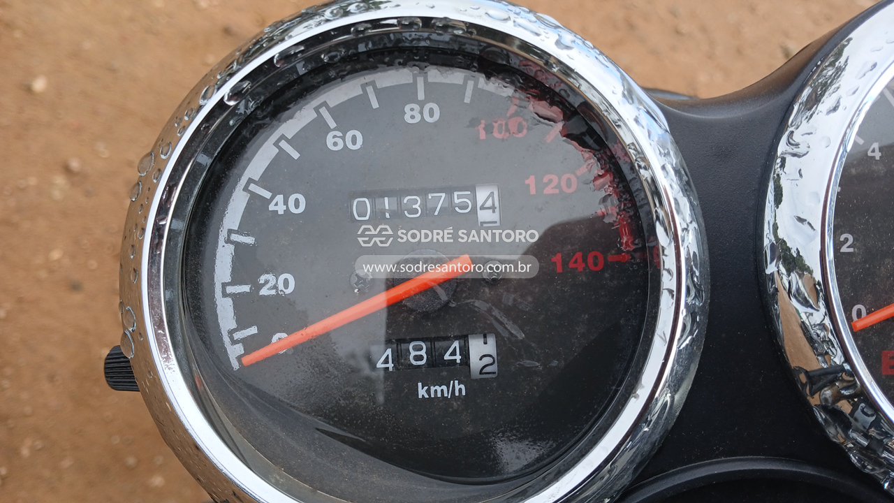 Suzuki EN 125 Yes - 2009/2010 — foto 6 de 12