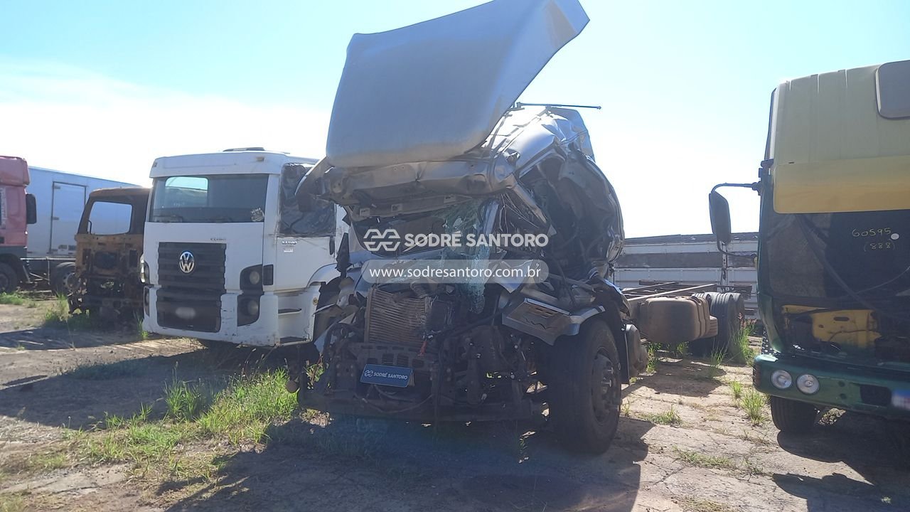 Volvo VM 290 6x2 R - 2023/2024 — foto 3 de 12