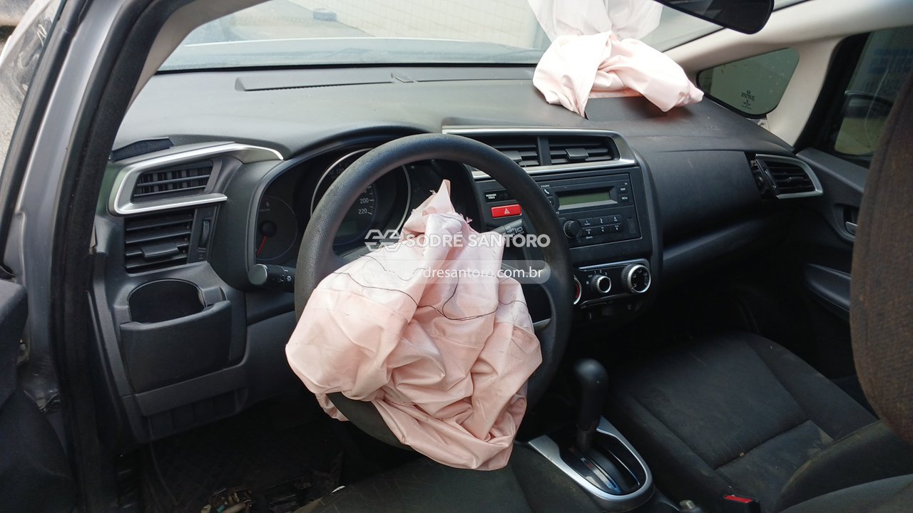 Honda Fit LX Cvt - 2016/2016 — foto 6 de 12