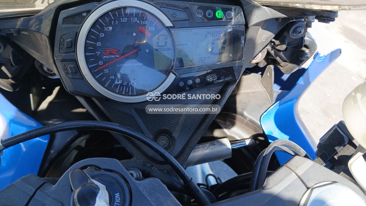 Suzuki Gsx-r 1000 - 2013/2013 — foto 8 de 10