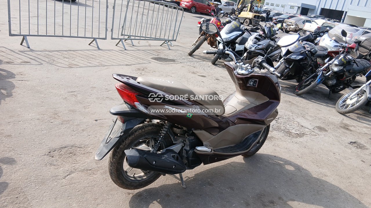 Honda Pcx 150 Dlx - 2017/2017 — foto 4 de 10