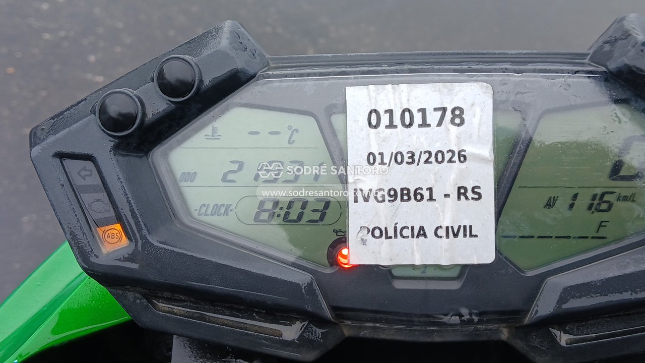 Kawasaki Z800 - 2013/2014 — foto 7 de 9