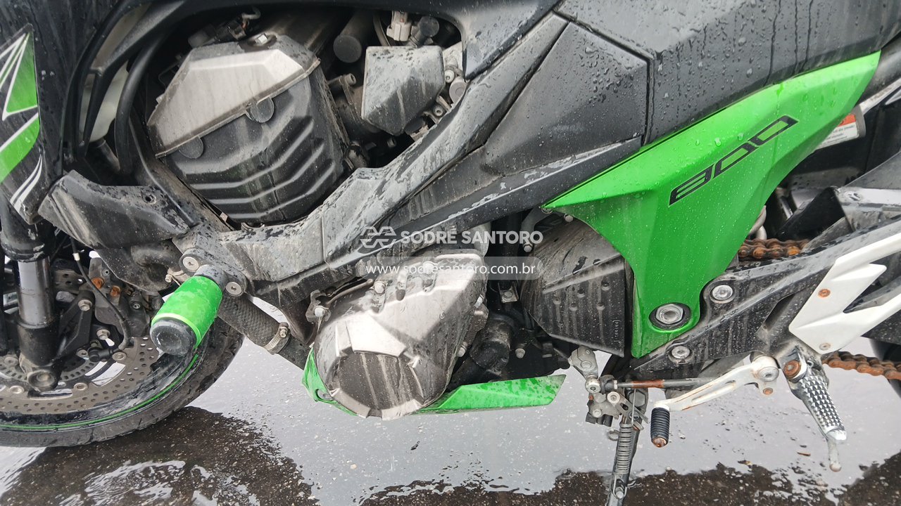Kawasaki Z800 - 2013/2014 — foto 6 de 9