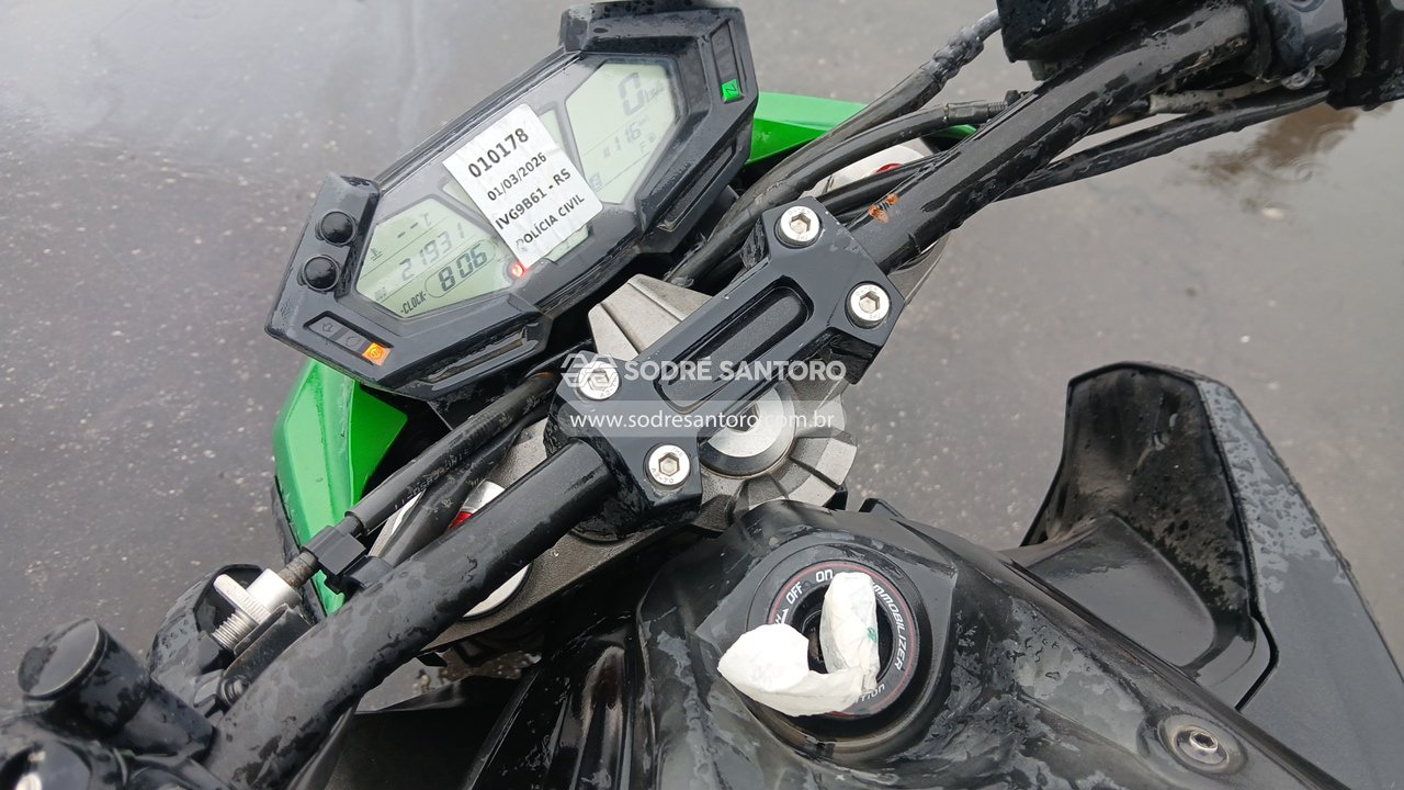 Kawasaki Z800 - 2013/2014 — foto 8 de 9