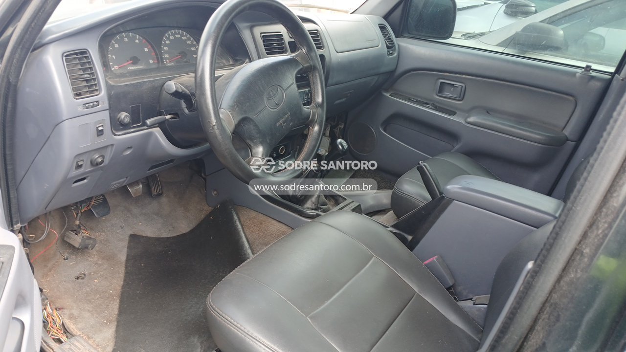 Toyota Hilux Sw4 - 1998/1999 — foto 6 de 12