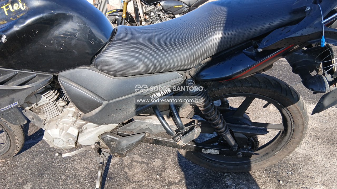 Yamaha YS 150 Fazer ED - 2015/2015 — foto 5 de 12