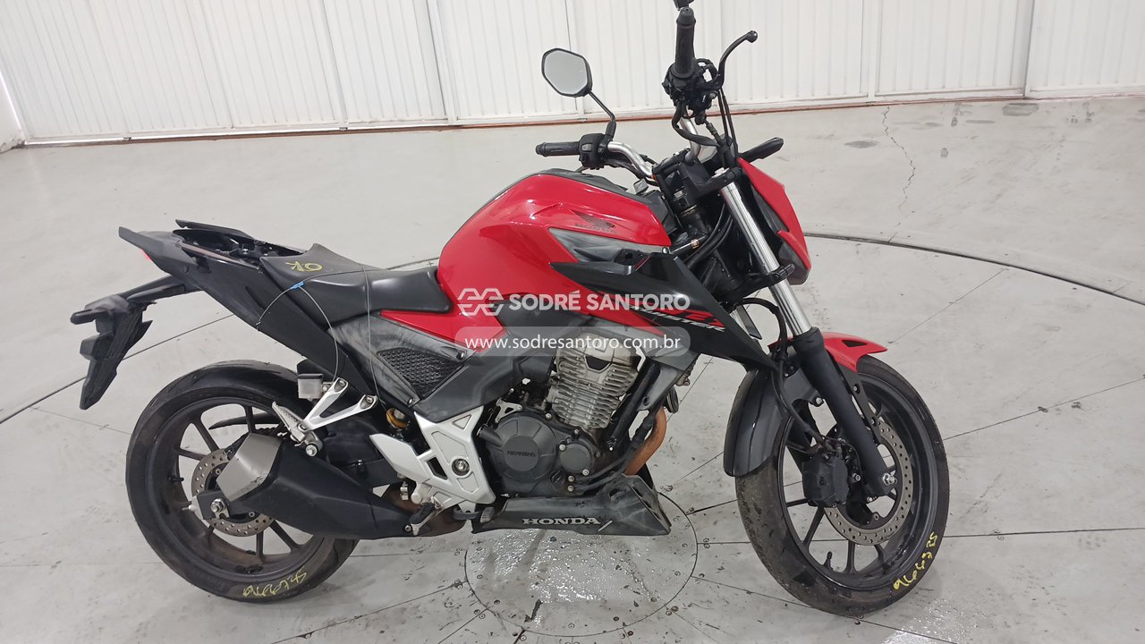 Honda Cb 300f Twister Abs 2024 em leilão