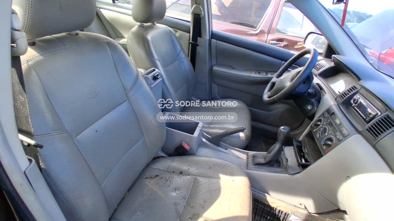 Toyota Corolla Xei 18vvt - 2004/2004 — foto 8 de 9