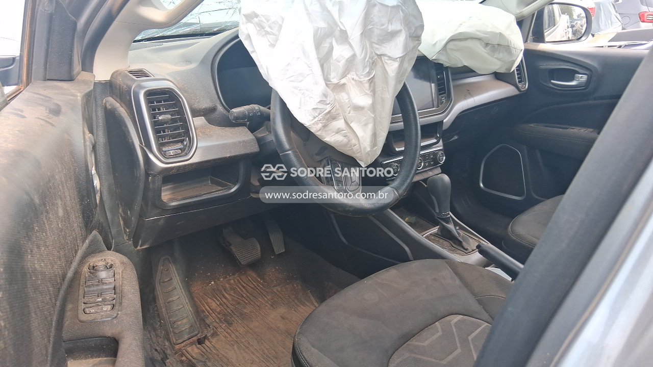 Fiat Toro Freed T270 At6 - 2023/2024 — foto 6 de 12