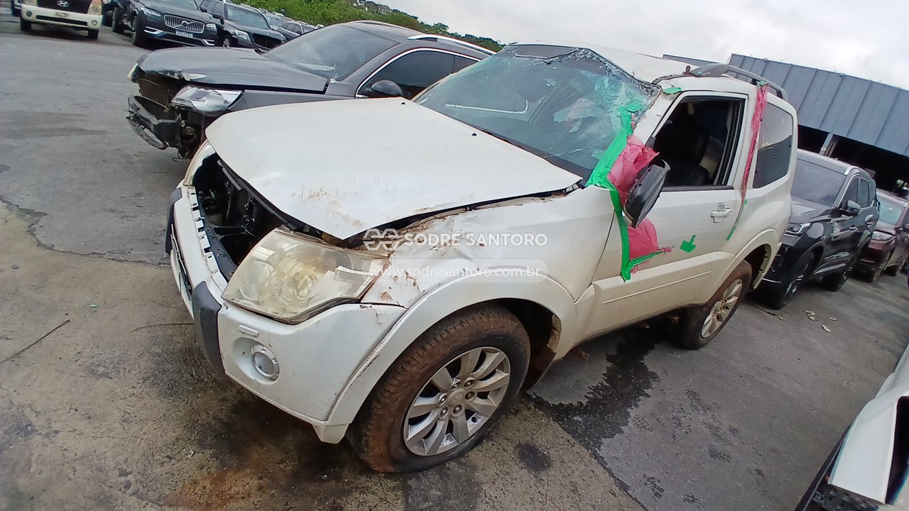 Mitsubishi Pajero Hpe 3.8 - 2011/2011 — foto 3 de 12