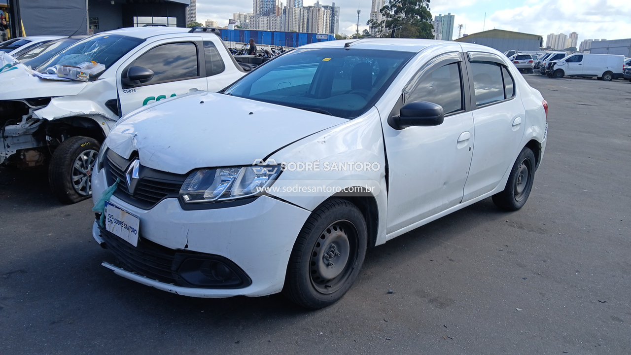 Renault Logan Auth 1016v - 2015/2015 — foto 3 de 12