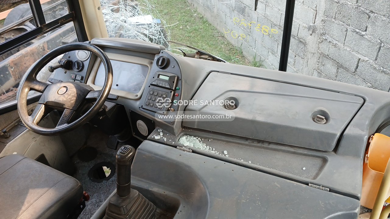 Volkswagen Comil Svelto U - 2012/2013 — foto 6 de 12