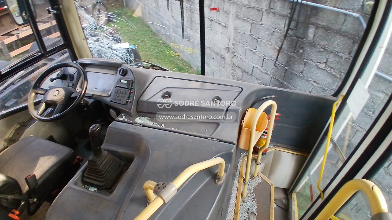 Volkswagen Comil Svelto U - 2012/2013 — foto 7 de 12