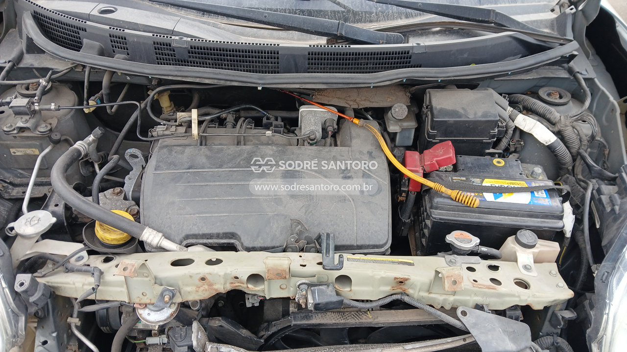Nissan March 10s Flex - 2012/2013 — foto 5 de 12