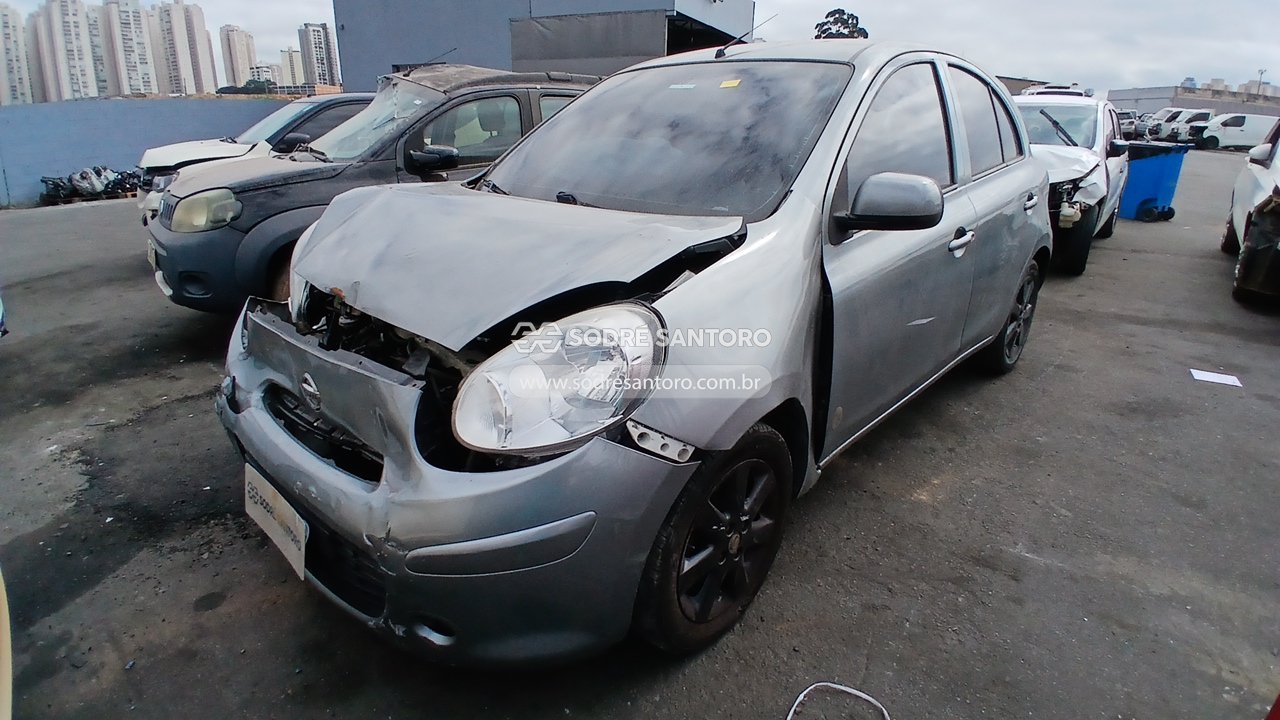 Nissan March 10s Flex - 2012/2013 — foto 3 de 12