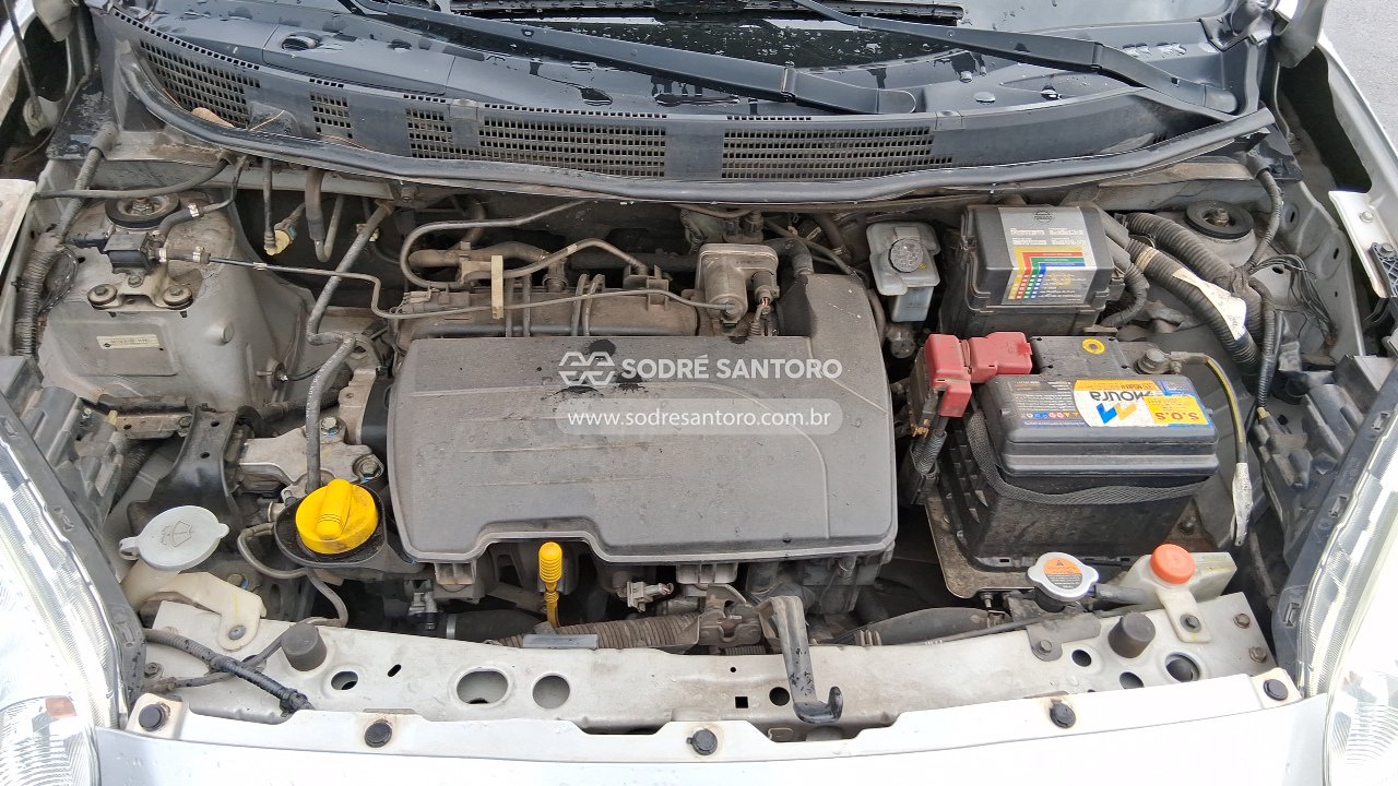 Nissan March 10 Flex - 2013/2014 — foto 5 de 10