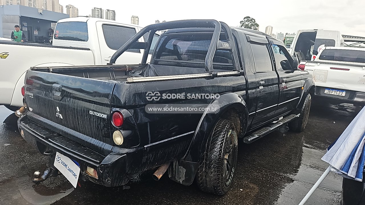 Mitsubishi L200 Outdoor - 2008/2009 — foto 4 de 12