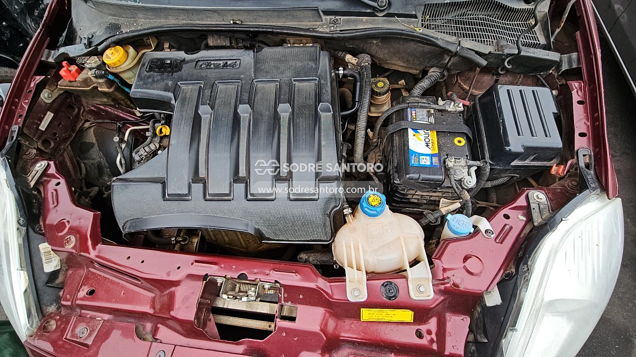 Fiat Punto 1.4 - 2010/2010 — foto 5 de 12