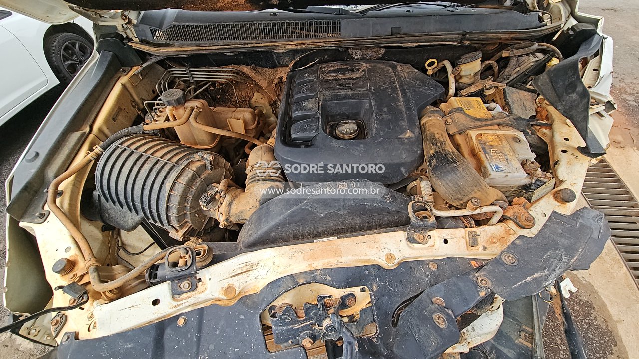Chevrolet S10 HC - 2018/2018 — foto 5 de 12