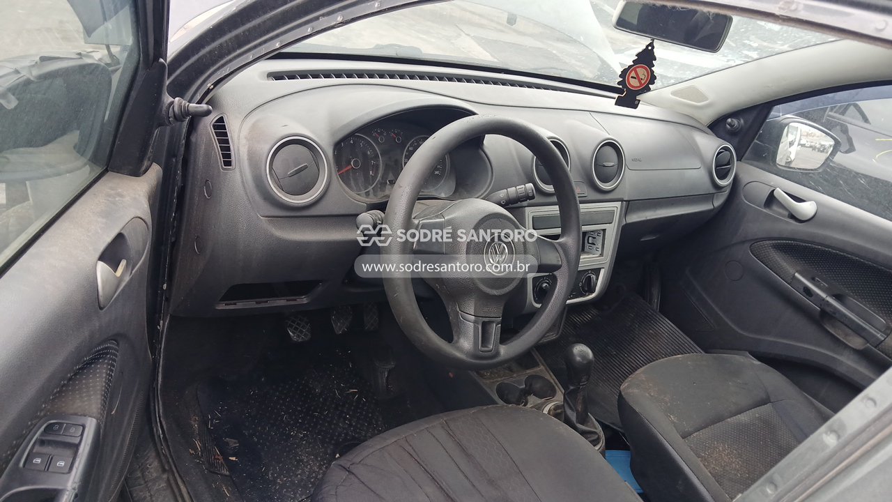 Volkswagen Voyage TL MB S - 2014/2015 — foto 6 de 12