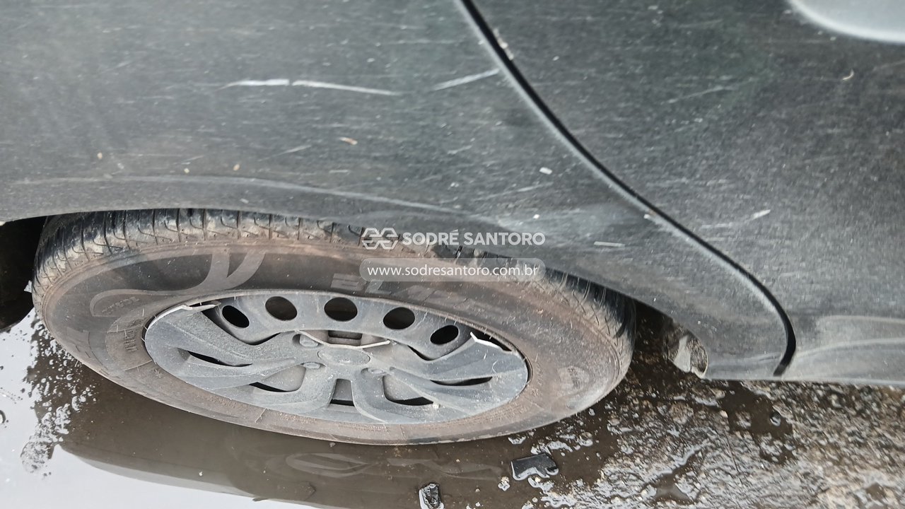 Volkswagen Voyage TL MB S - 2014/2015 — foto 11 de 12