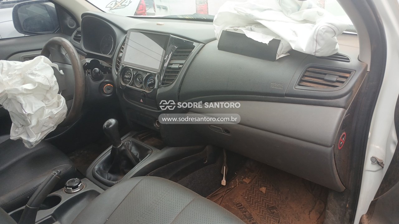 Mitsubishi L200 Triton Spo GL - 2021/2022 — foto 7 de 12