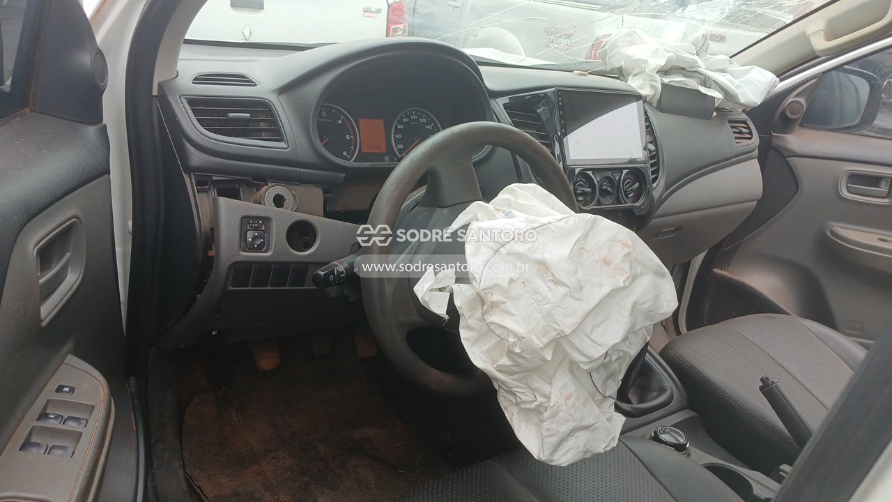 Mitsubishi L200 Triton Spo GL - 2021/2022 — foto 6 de 12