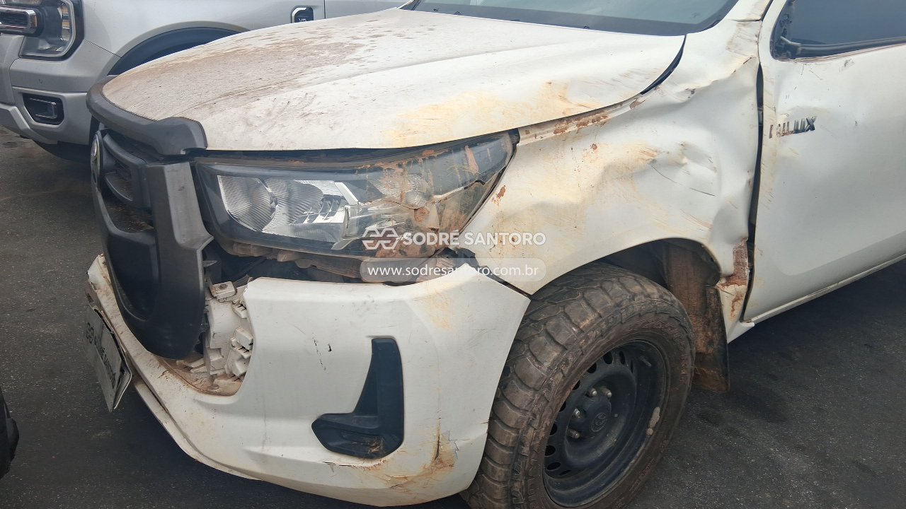Toyota Hilux - 2022/2022 — foto 11 de 12