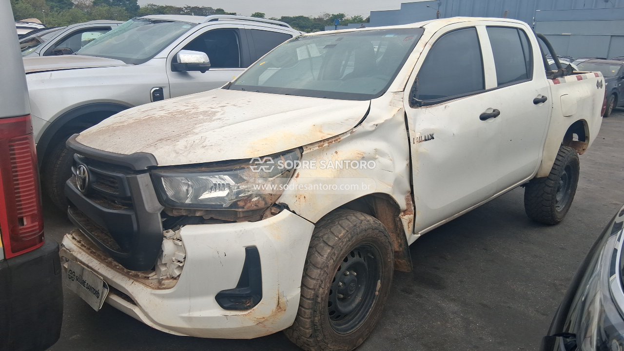 Toyota Hilux - 2022/2022 — foto 3 de 12