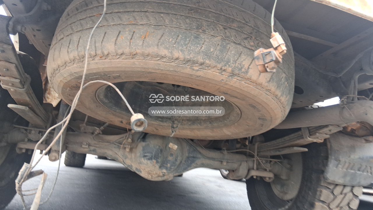 Toyota Hilux - 2022/2022 — foto 9 de 12