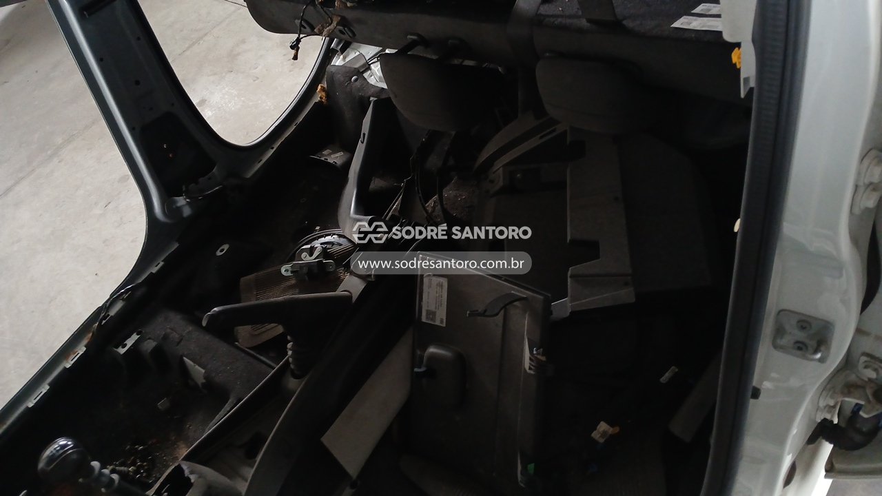 Fiat Cronos Drive 1.0 - 2024/2025 — foto 8 de 12