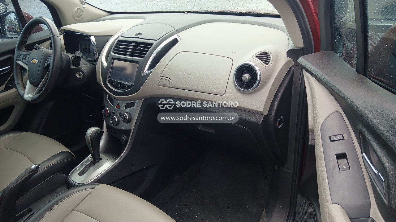 Chevrolet Tracker Ltz - 2015/2015 — foto 8 de 12