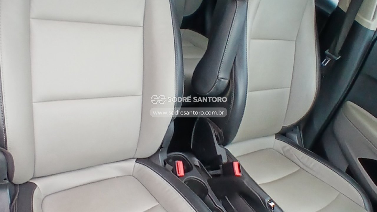Chevrolet Tracker Ltz - 2015/2015 — foto 9 de 12