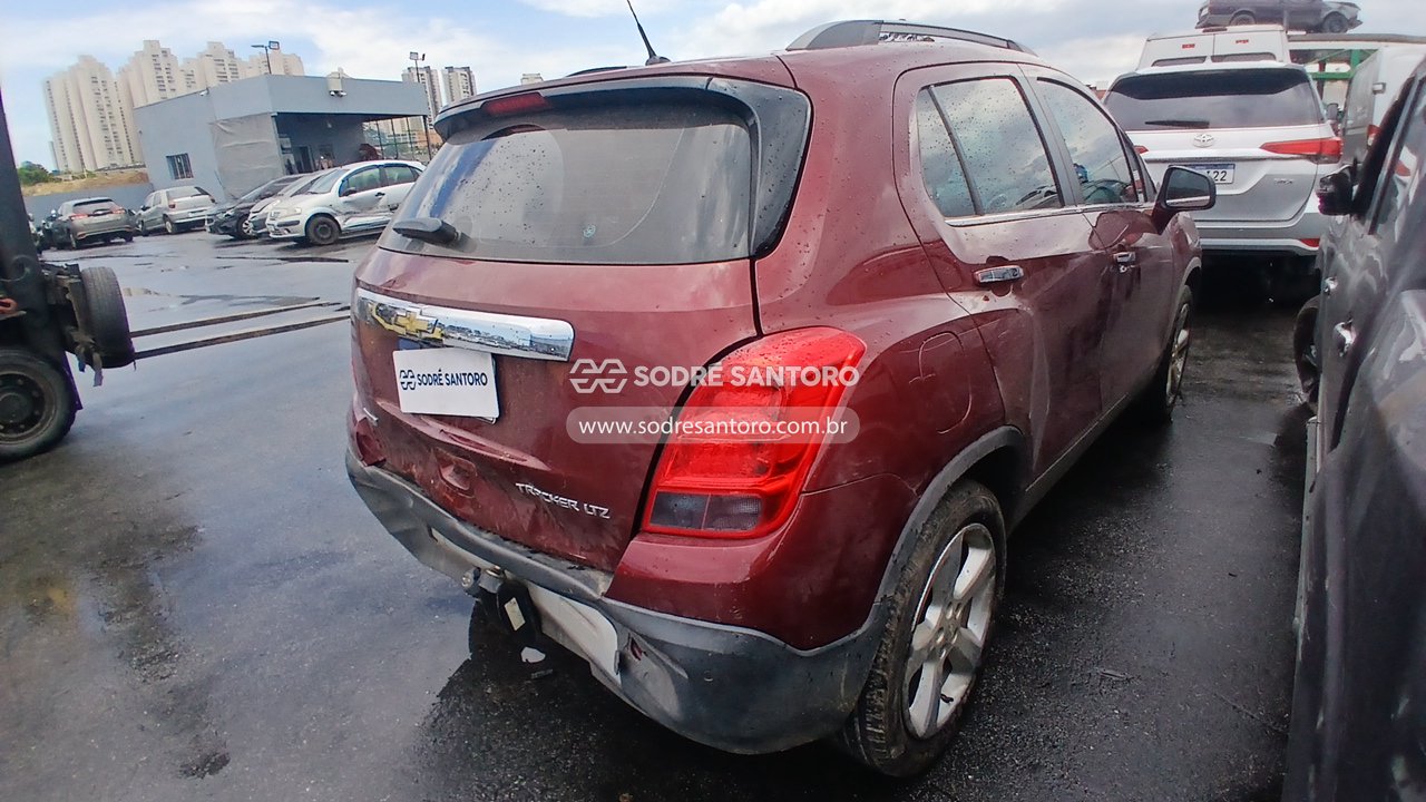 Chevrolet Tracker Ltz - 2015/2015 — foto 4 de 12