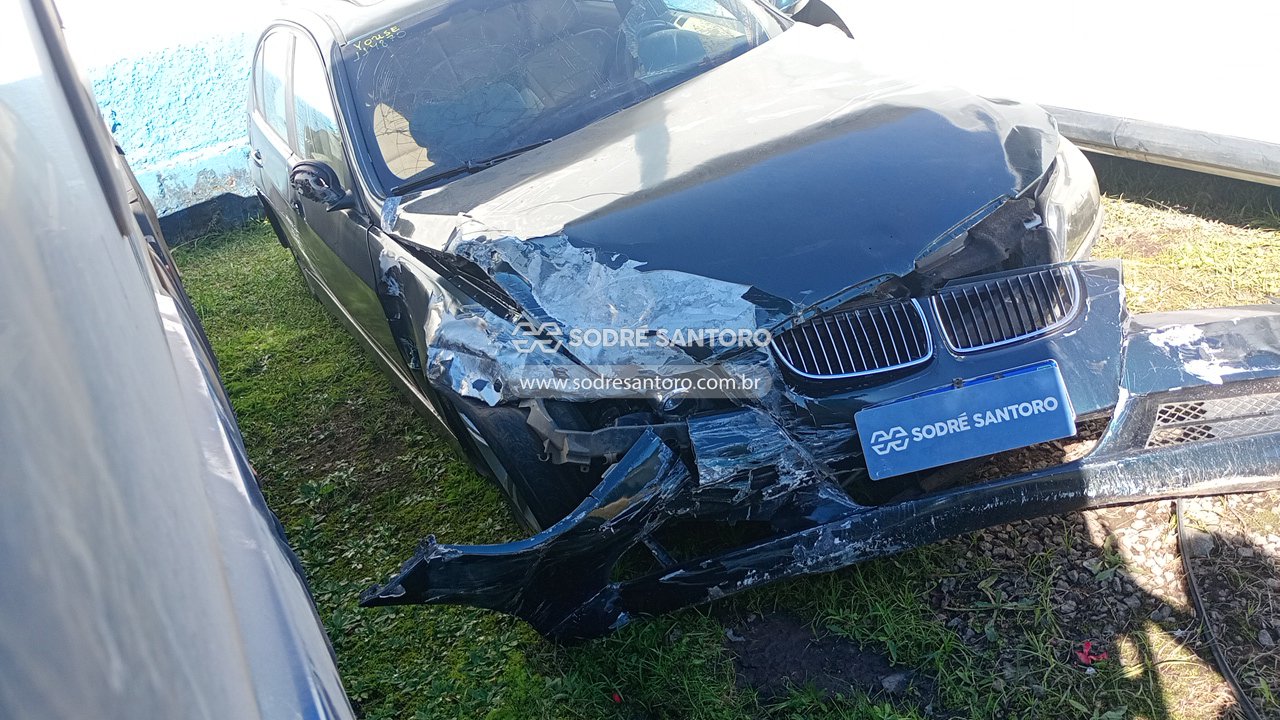 Bmw 320i - 2006/2007 — foto 11 de 12