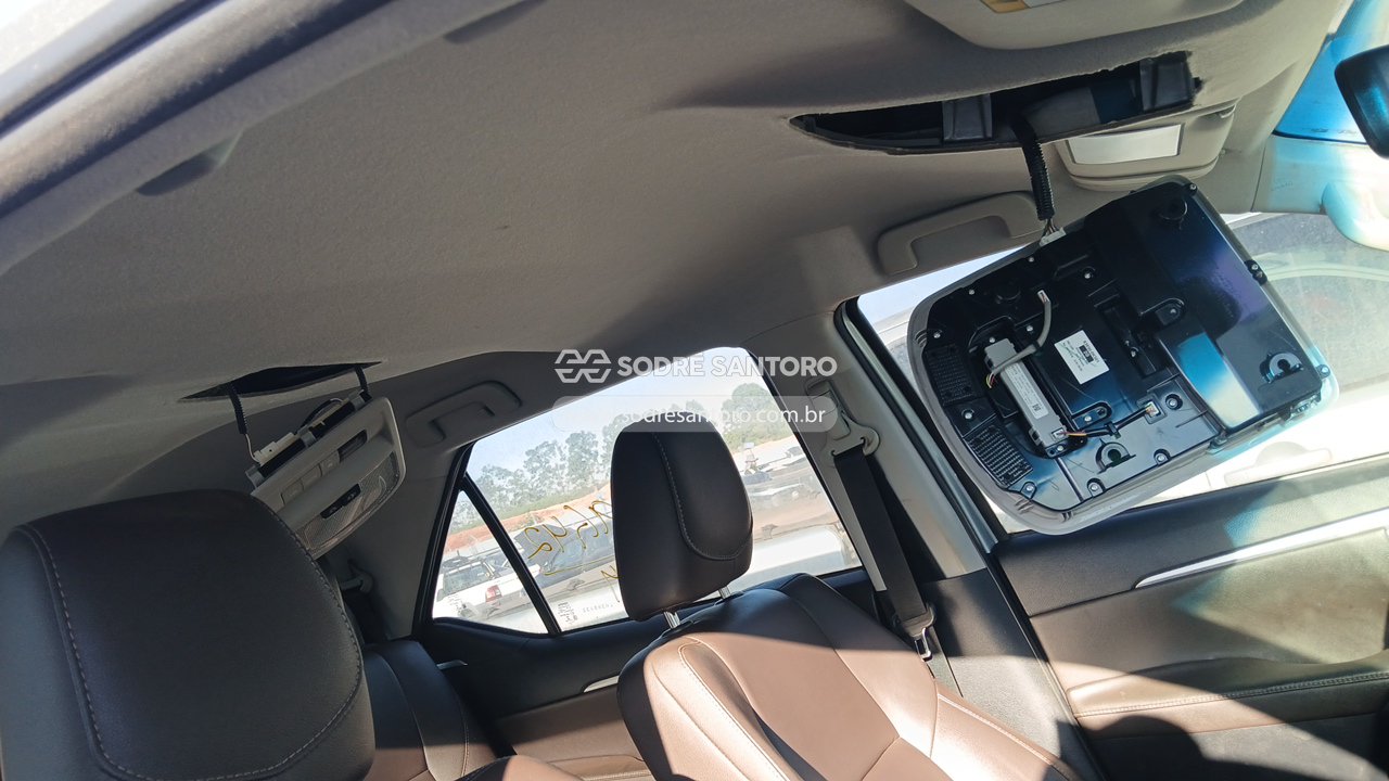 Toyota Hilux - 2020/2020 — foto 10 de 12