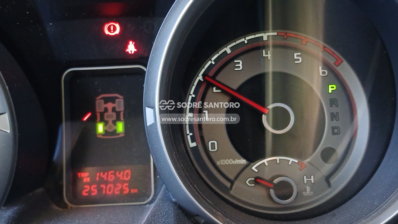 Mitsubishi Pajero Hpe 3.2 - 2013/2014 — foto 7 de 12
