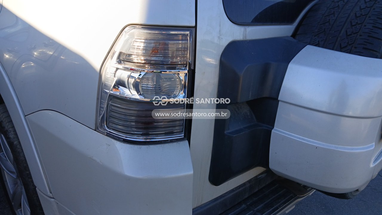 Mitsubishi Pajero Hpe 3.2 - 2013/2014 — foto 11 de 12