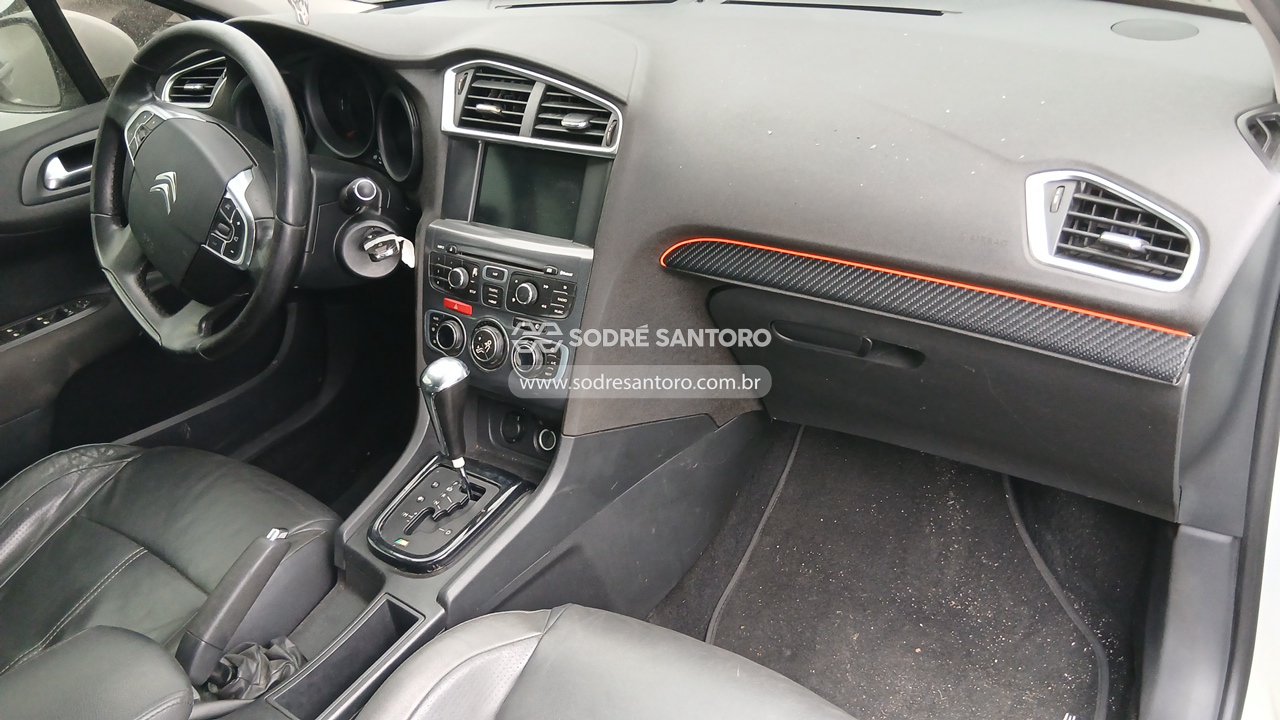 Citroen C4l A Thp Fftd - 2015/2015 — foto 7 de 12