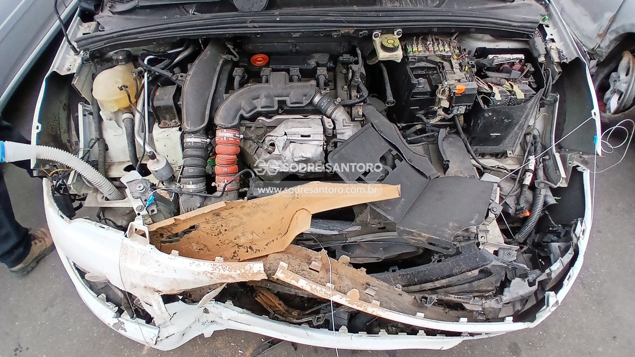 Citroen C4l A Thp Fftd - 2015/2015 — foto 5 de 12